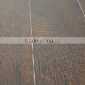 Hot Sale Classic Laminate Flooring HDF thumbnail-1