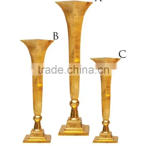 Gold Vase thumbnail-1