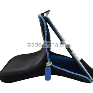 Shenzhen Factory Shockproof Waterproof Lightweight Tablet Pouch With Zipper thumbnail-5