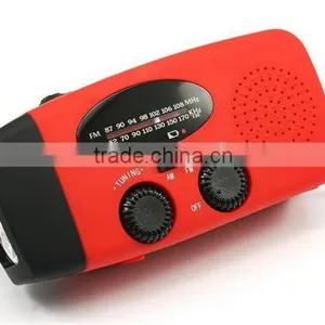 Torch Radio Solar With Crank thumbnail-4
