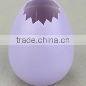 Christmas Elf Eggshell Flower Pot thumbnail-1