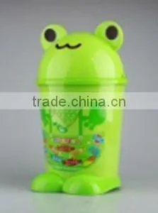 Mini Plastic Trash Can thumbnail-1