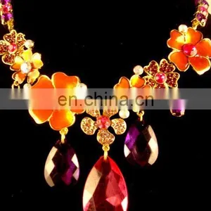 Necklace thumbnail-1