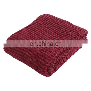 Wholesale High Quality Warm Knit Red Solid Color Throw Blanket thumbnail-3