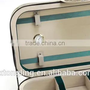 High Density Foam Oval Shaped Deluxe Light Violin Case 4/4 Leather Violin Case thumbnail-4