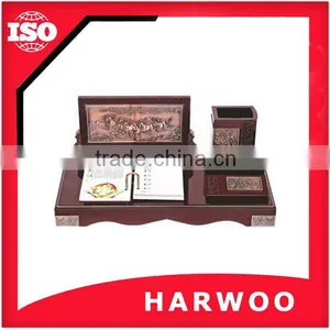 Luxury Wood Calendar for Sale thumbnail-5
