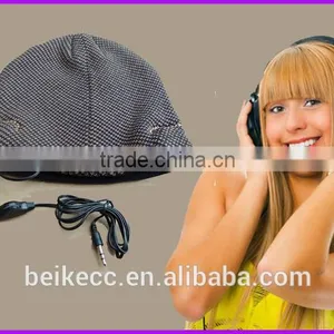 Uneed Knitted Beanie Hat With Headphone thumbnail-3