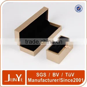 Gold and Black Cufflink Wine Paper Package Box With Handle thumbnail-5