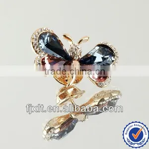 New Arrival Simplicity Design 18K Gold Plated Alloy Crystal Brooch and Pin thumbnail-1