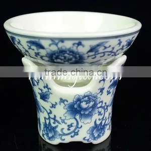 Peony Porcelain Stainer thumbnail-1