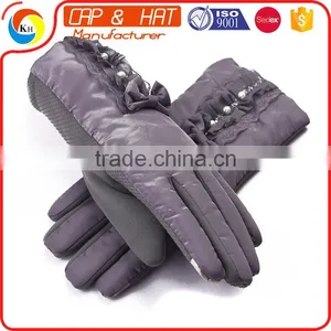 Customized Thinsulate Thermal Lined Stretch Winter Acrylic Knitted Glove for Mobile Phone thumbnail-5