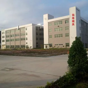 Taizhou Huangyan Wengya Plastic Mould Factory company overview - view 1 thumbnail