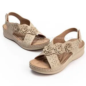 Ladies Summer Sweet Retro Flower Flat Bottom Round Head Hollowed Out Non-Slip Soft Bottom Wedge Heel Women's Sandals Slippers thumbnail-2