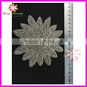 Hot Sale Latest Crystal Rhinestone Applique, Beaded Bridal Trim for Wedding Dresses China Manufacturer thumbnail-2