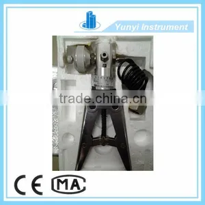 Pneumatic Pressure Calibration Hand Pump thumbnail-1