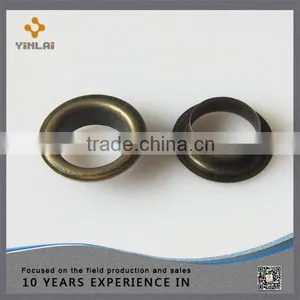 Silver Decorative Shoe Eyelet thumbnail-1