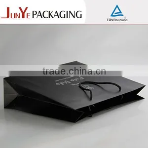 Wholesale Matte Back Lamination Logo Printed Custom Brand Name Folding Recycled Paper Shopping Bag thumbnail-4