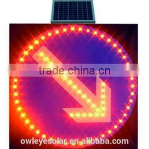 Road Security Solar LED Traffic Signal thumbnail-1