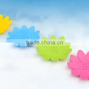New Design Flower Shape Silicone Soap Dish With Drain thumbnail-1