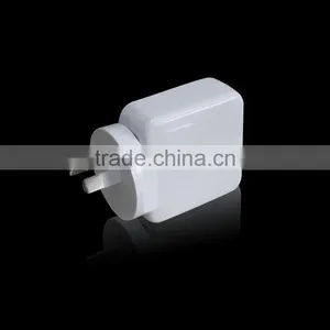 Qc 2.0 Dual USB Plug Fast Charging Travel Charger Adapter thumbnail-3
