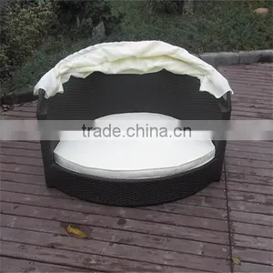 Rattan Dog Bed thumbnail-3