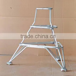Four Step Aluminum Step Ladder thumbnail-5