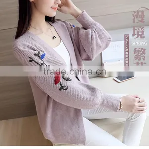 Fall Ladies Loose Embroidery Sweater Coat Green Bishop Sleeve Knit Short Sweater thumbnail-3