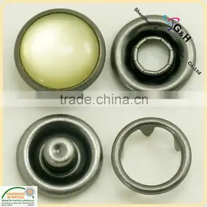 Pearl Prong Snap Fastener thumbnail-1
