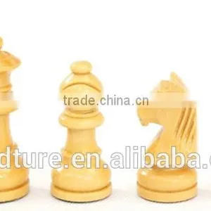 Mini Round Box Magnetic Wooden Chess Set thumbnail-6