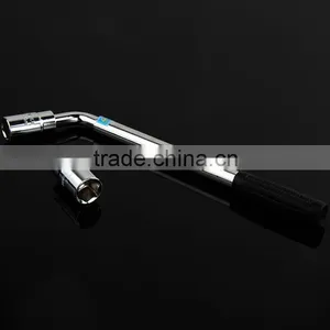 L-Shape Telescopic Retractable Car Tire Wrench With 17/19/21/23mm Socket thumbnail-2