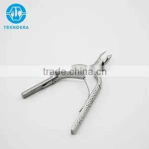 Super Quality Cobalt Cuticle Nipper thumbnail-1