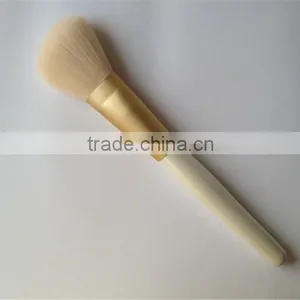 Makeup Tools Nylon Hair Cosmetic Blush Brush With White Brush Holder thumbnail-1