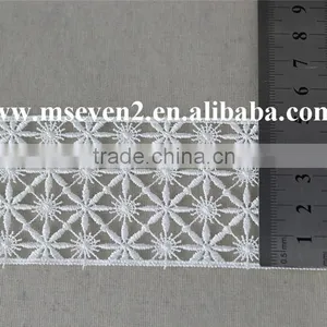 New Decoration Embroidery Lace Designs Lace in 5cm in White 100% Polyester Flower Pattern Embroidery Lace Trim thumbnail-5