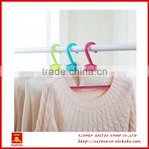 Multipurpose Plastic Anti-slip Laundry Hanger With Two Circle thumbnail-3