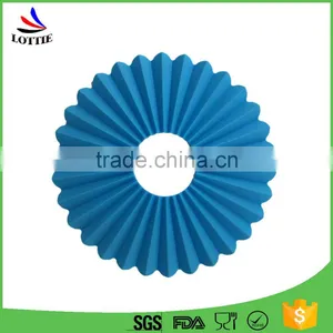 FDA Grade Wave Pattern Heat Insulation Pad Meal Mat Hollow Circular Silica Gel Pad thumbnail-2
