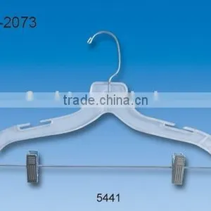Plastic Hanger thumbnail-1
