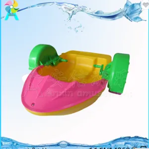 Hot Sale Water Plastic Toy Lake Electric Paddle Boats thumbnail-2