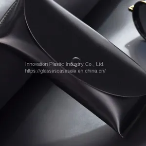Fresh and Vintage Glasses Case; Simple Unisex Portable Sunglasses Case thumbnail-1