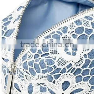 Chicest Travel Necessary Floral Crochet Cosmetic Case to Storage for Makeup Brushes thumbnail-4