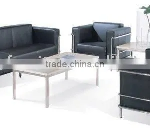 Modern Leather Sofa thumbnail-1