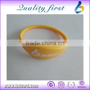 Ntag213 NFC Silicone Wristbands / Bracelets 13.56MHz thumbnail-1