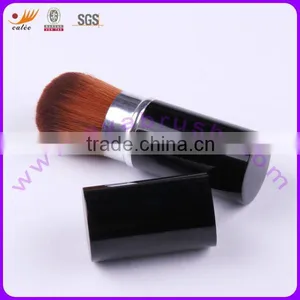 Retractable Nylon Hair Brush thumbnail-1