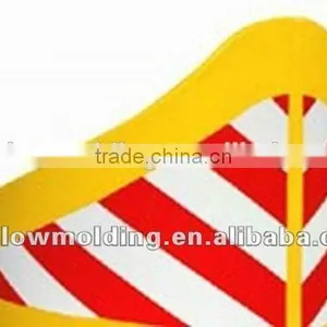 OEM Blow Molding Anti Crash Bucket Crash Barrier Plastic Traffic Barrier for Sale thumbnail-4