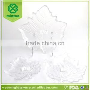 Multi-Functional Clear Leaf Shaped Glass Plates thumbnail-1