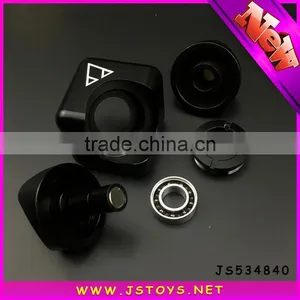 New Product Fidget Hand Spinner Toy Cube Spinner for Stress Relief thumbnail-2