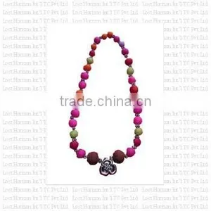 Natural Organic Sheep Wool Felt Necklace/ Soft Wool Hand Made Ladies Nacklace thumbnail-1