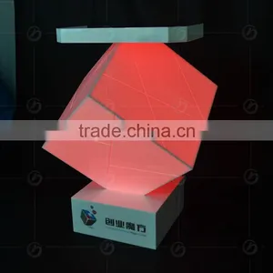 Customized Rubik Cube Shape Clear Acrylic Speech Lectern for Business Supplier's Choice thumbnail-1