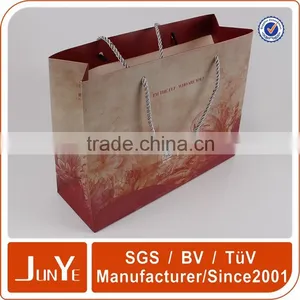 Promotional Paper Carry Shopping Packaging Bags in Clothes thumbnail-2