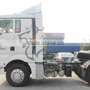 Salable 400hp 4x2 EURO4 White SINOTRUK SITRAK TRACTOR UNIT thumbnail-4
