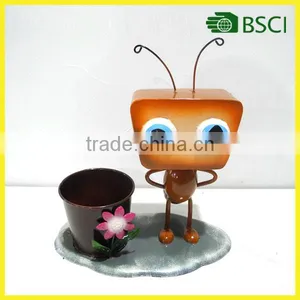 12"H Metal Robot Garden for Plant Pots thumbnail-1